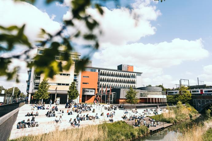 Campus De Vest aan de Dijle